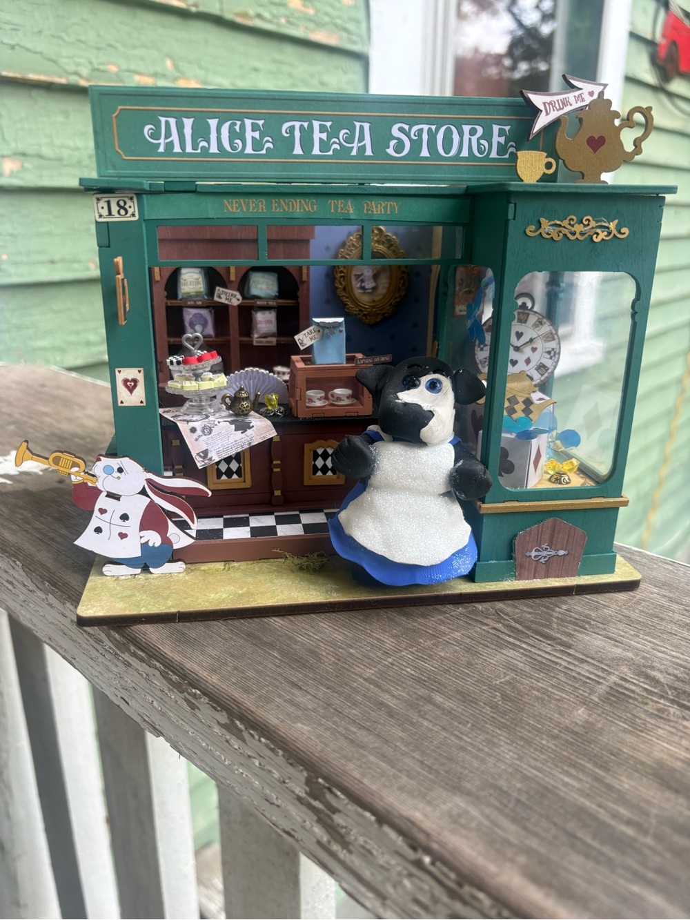 Alice Tea Store Cow - Picture 3 of 14